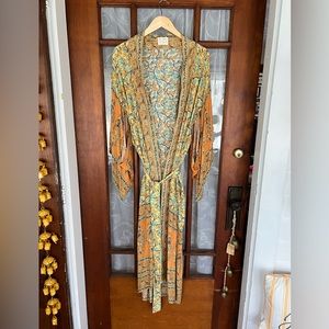 FREE PEOPLE EXCLUSIVE SPELL & THE GYPSY Delirium Kimono Robe OS
